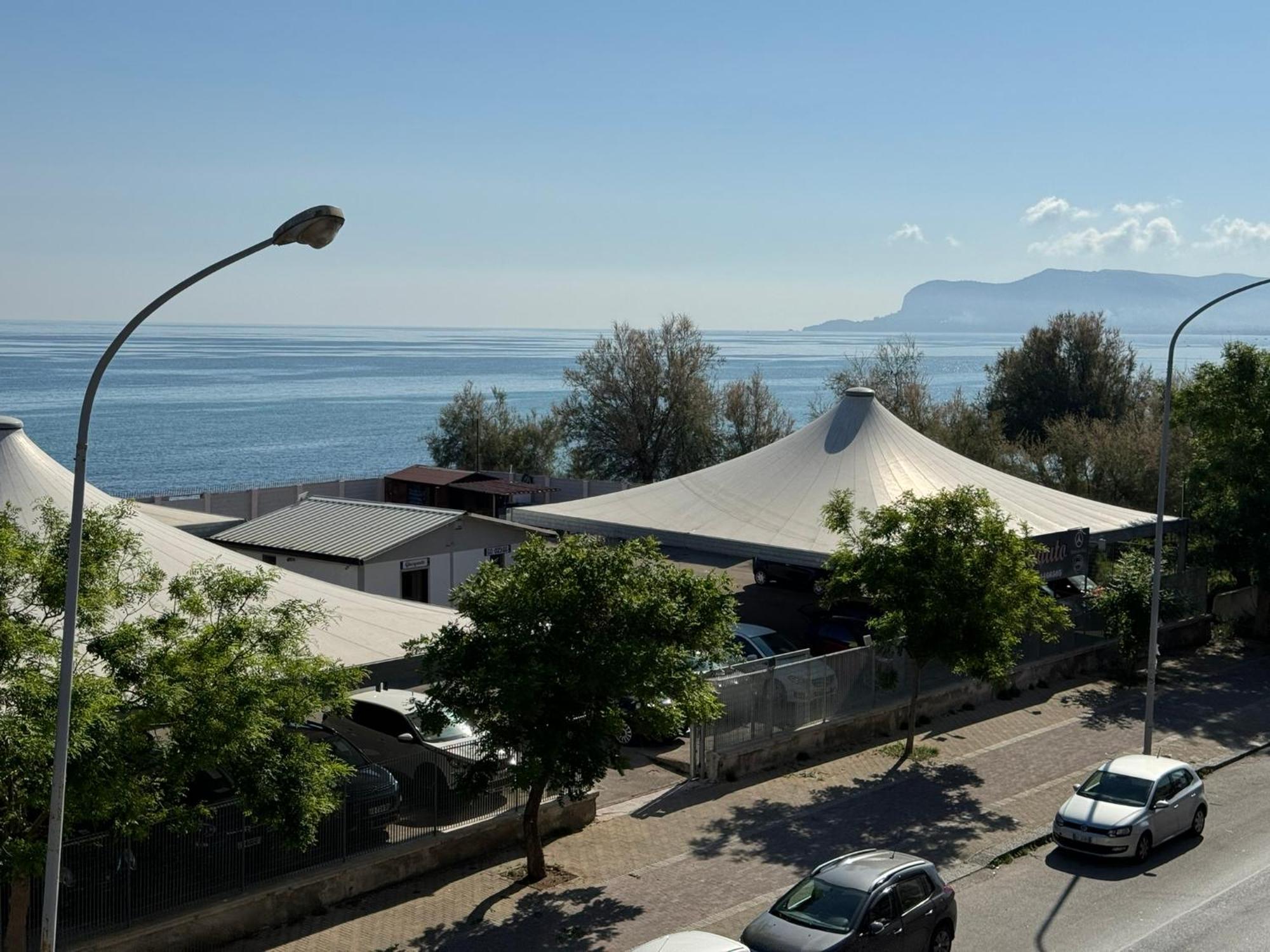 Domus Fysi Hotel Palermo Exterior photo