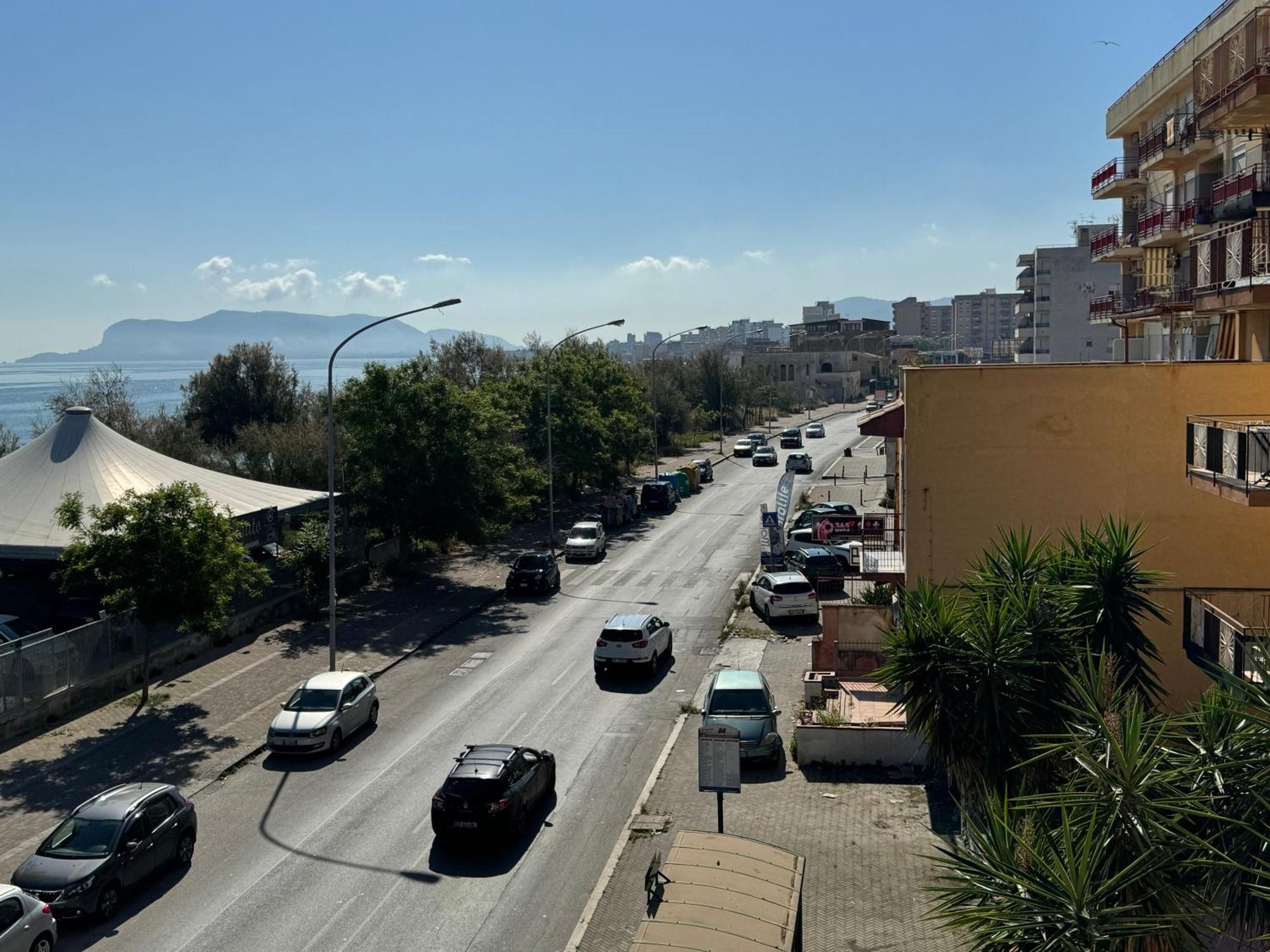 Domus Fysi Hotel Palermo Exterior photo